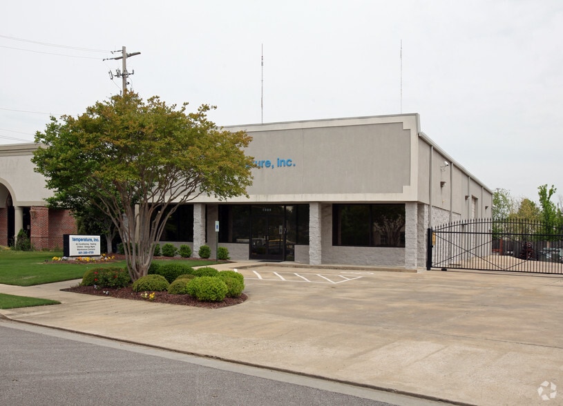 Primary Photo Of 7500 Appling Center Dr, Memphis Warehouse For Sale