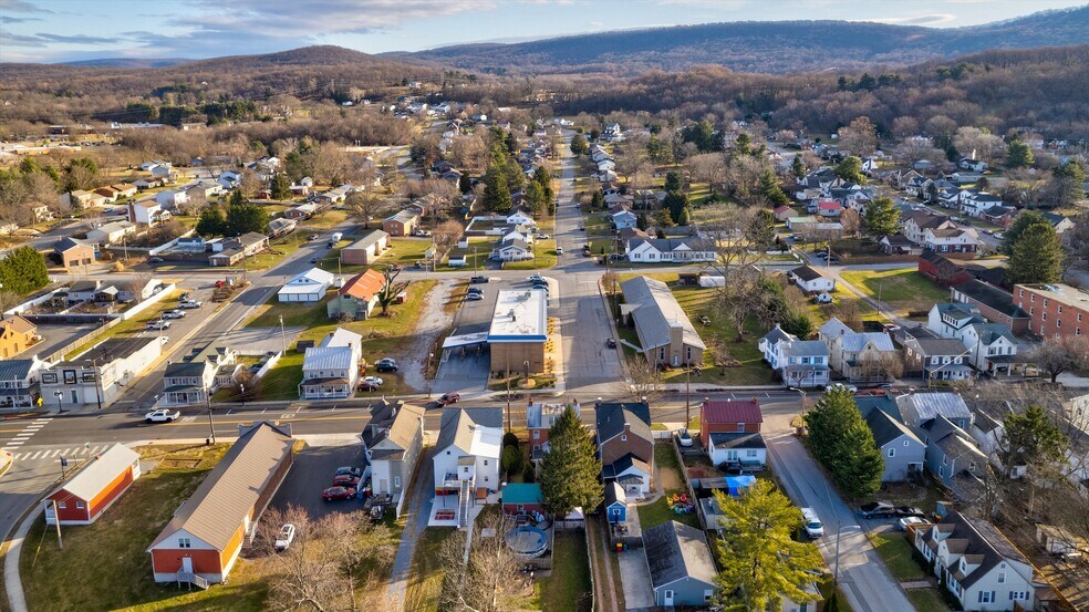 More Photos Of 207 N Main St, Boonsboro Office For Sale