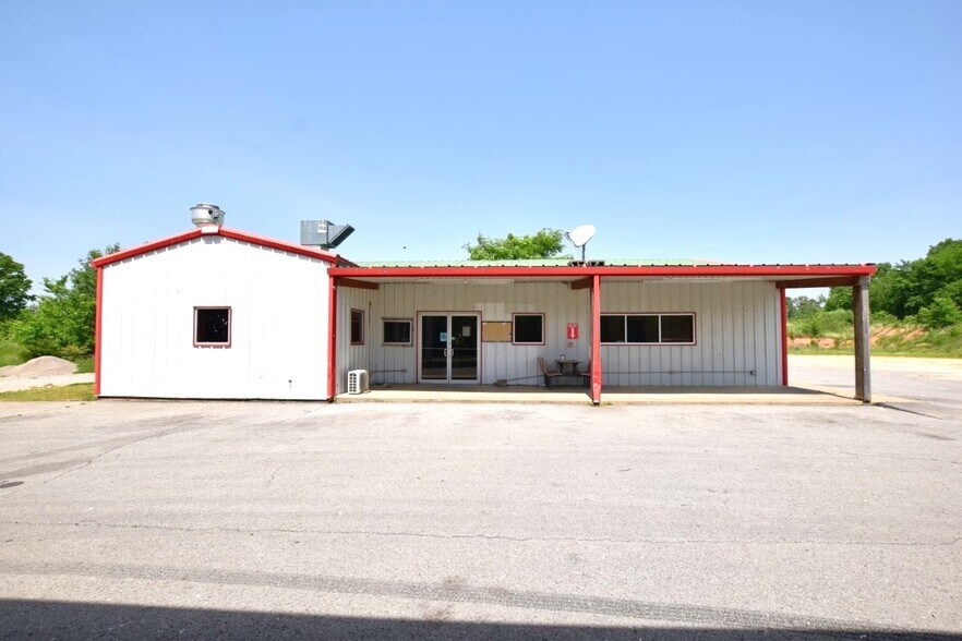 Primary Photo Of 75174 Hwy 59 Hwy, Stilwell Convenience Store For Sale