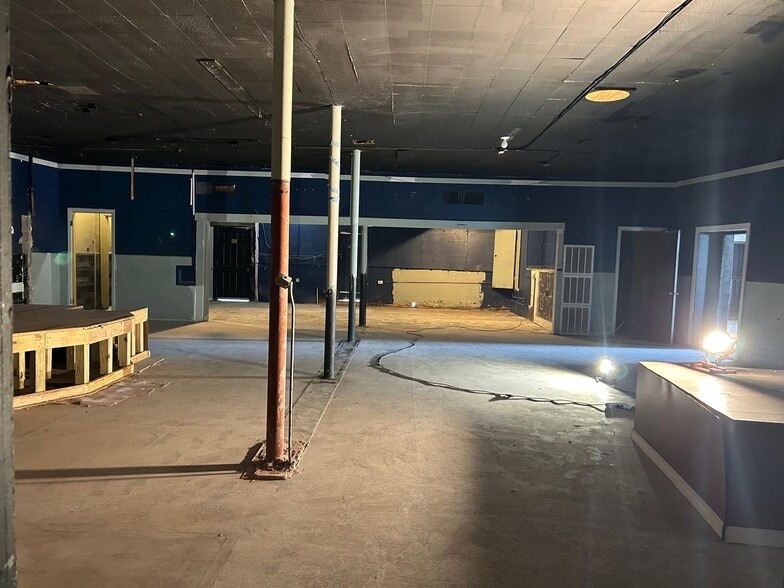 More Photos Of 14201 Main St, Houston Restaurant For Lease