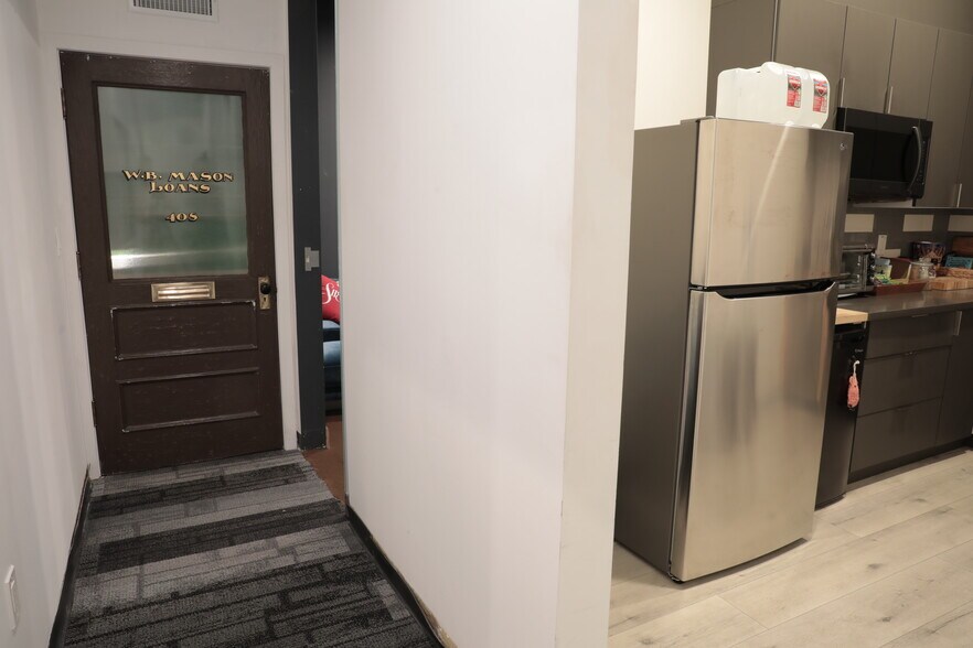 More Photos Of 2909 E 1st St, Los Angeles Office For Sale