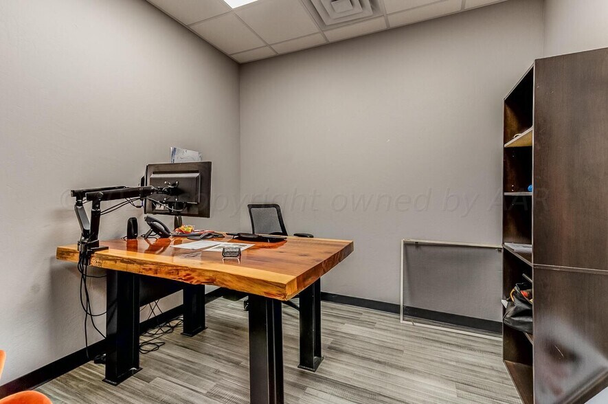 More Photos Of 7845 Canyon Dr, Amarillo Loft Creative Space For Lease