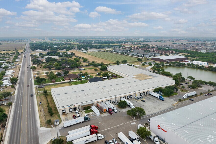 More Photos Of 901 W Owassa Rd, Edinburg Warehouse For Lease