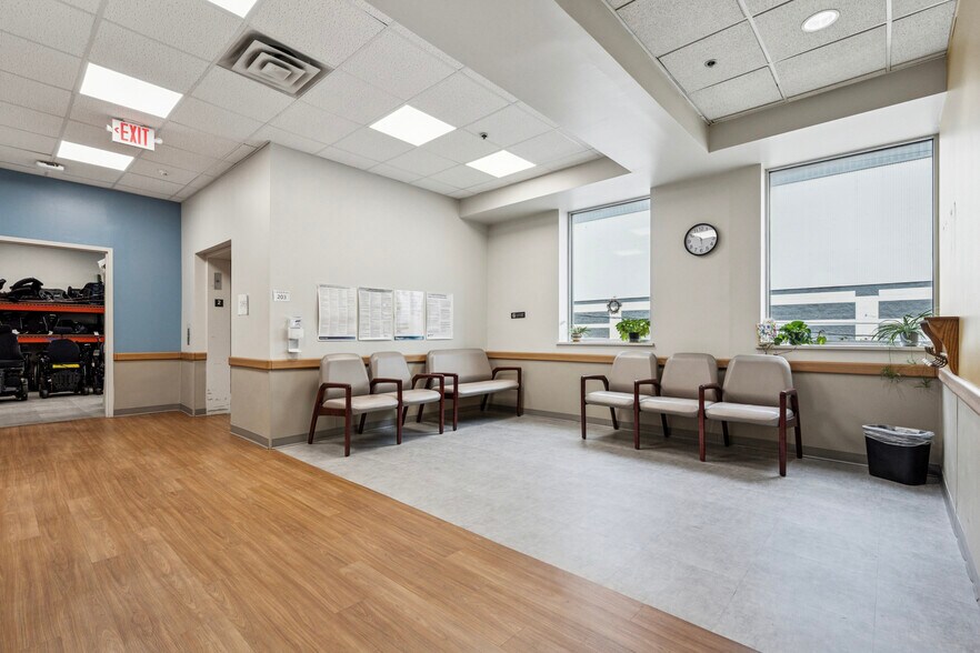 More Photos Of 1500 S Christopher Columbus Ave, Philadelphia Medical For Sale