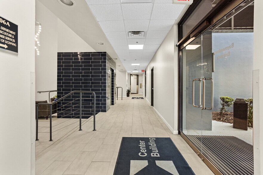 More Photos Of 7825 Baymeadows Way, Jacksonville Office For Sale