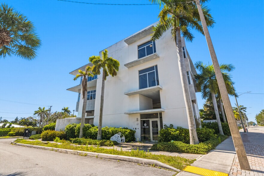 Primary Photo Of 3330 N Federal Hwy, Boynton Beach Office For Lease