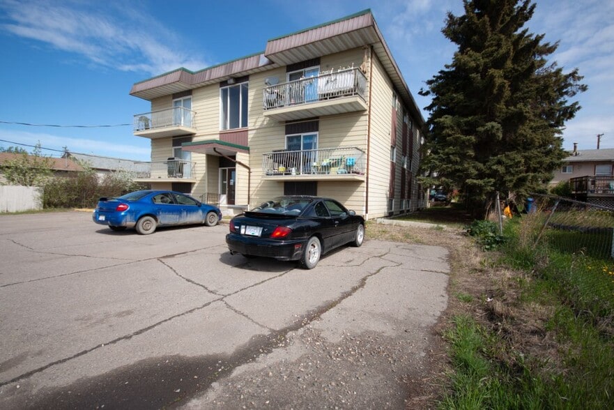 More Photos Of 9827 97 Ave, Fort St John Apartments For Sale