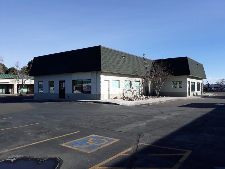 More Photos Of 1551 Chambers Rd, Aurora Freestanding For Lease