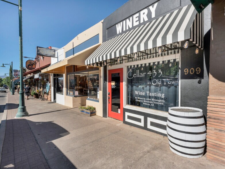 More Photos Of 909 N Main St, Cottonwood Storefront For Sale