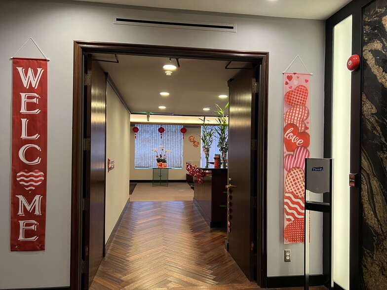 More Photos Of 215 N Marengo Ave, Pasadena Office For Sale