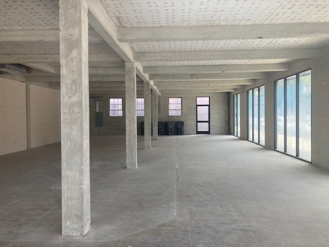 More Photos Of 700 E Broadway, Long Beach Restaurant For Lease