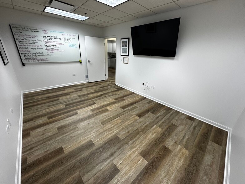 More Photos Of 1540 Hannah Ave, Forest Park Light Distribution For Lease