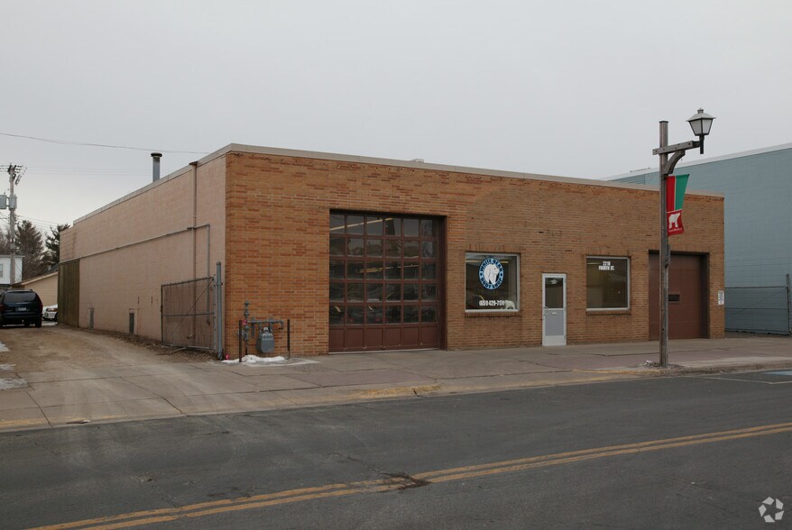 More Photos Of 2218 4th St, White Bear Lake Auto Repair For Lease