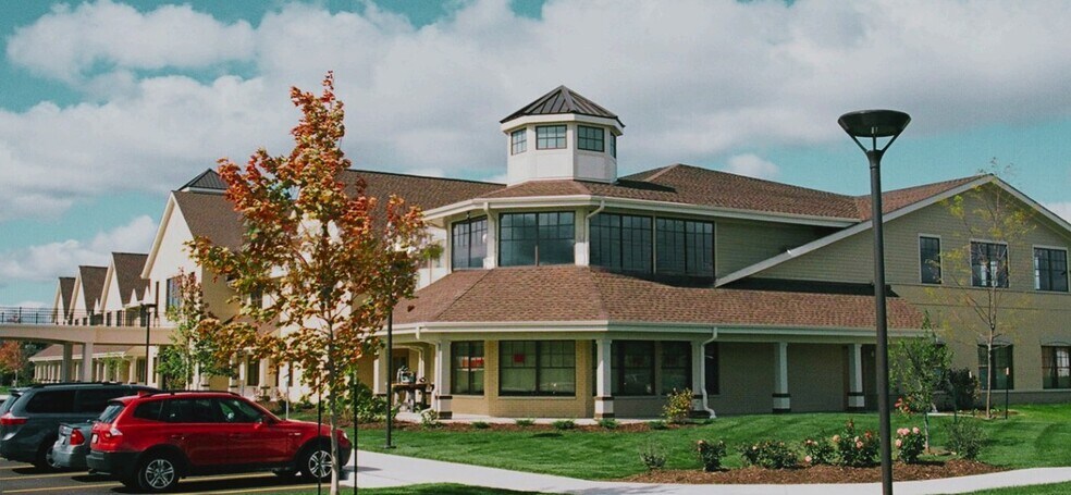 More Photos Of 2450 W North Ave, Milwaukee Multifamily For Sale