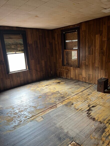 More Photos Of 503 Main St, Madison Hospitality For Sale