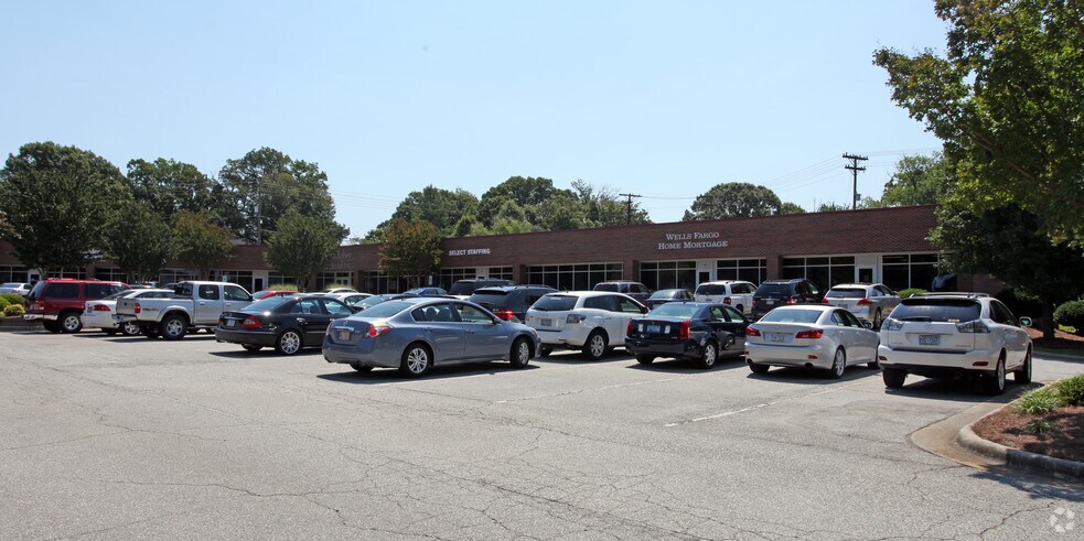 More Photos Of 5-7 Oak Branch Dr, Greensboro Office For Lease