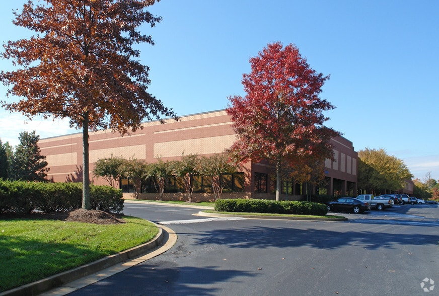 More Photos Of 1100 Northmeadow Pky, Roswell Unknown For Lease