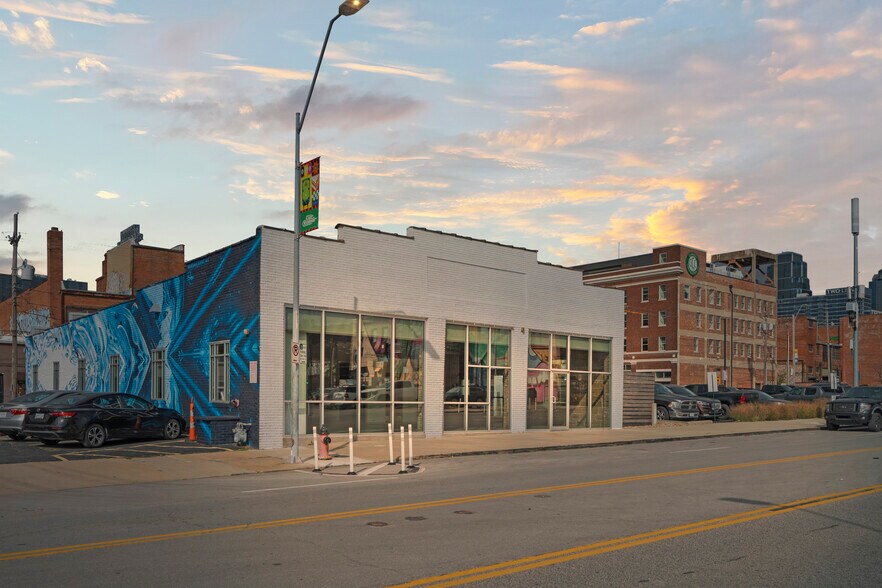 Primary Photo Of 1814 Oak St, Kansas City General Retail For Lease