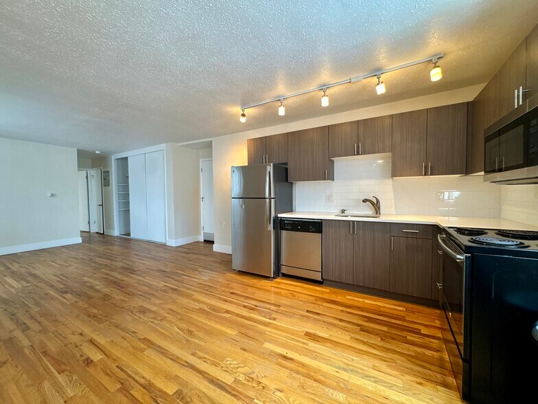 More Photos Of 1258 Marion St, Denver Apartments For Sale