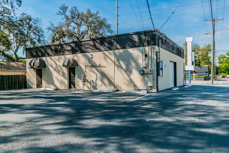 More Photos Of 1700 W Waters Ave, Tampa Freestanding For Sale