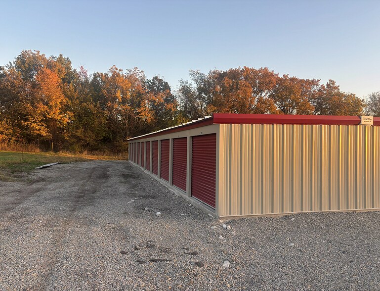 Primary Photo Of 1107 10th St, Carrollton Specialty For Sale