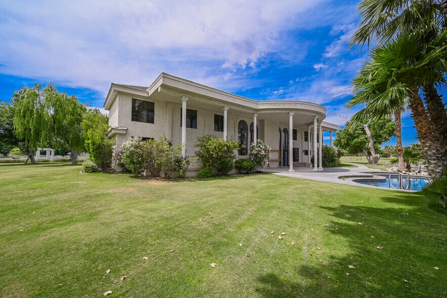 More Photos Of 6629 S Pecos Rd, Las Vegas Horse Stables For Sale