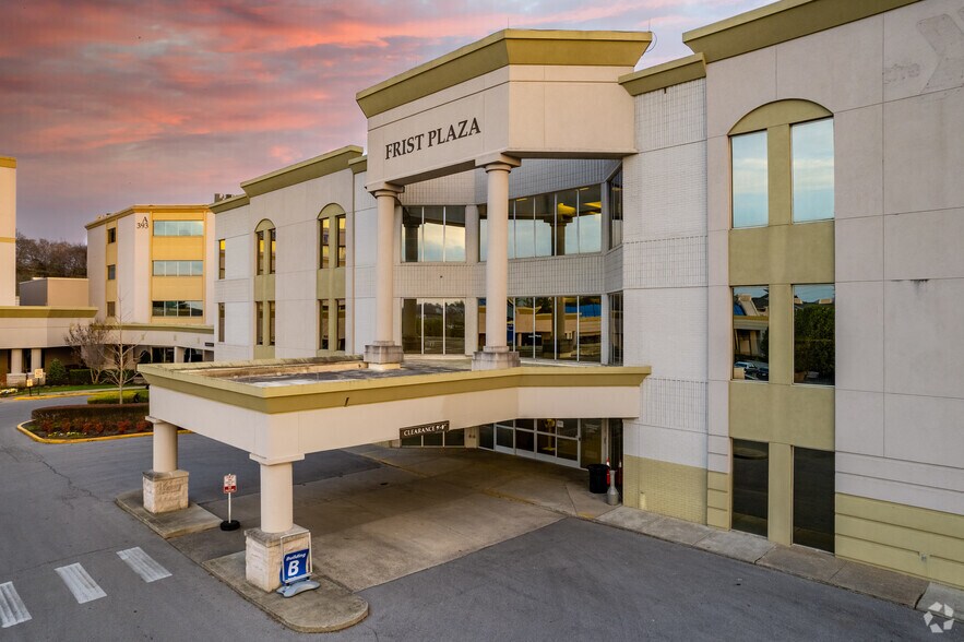 More Photos Of 393 Wallace Rd, Nashville Medical For Lease