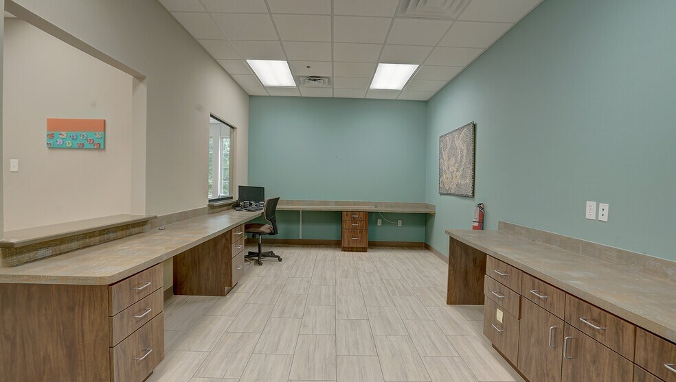 More Photos Of 3230 Interstate 30, Mesquite Medical For Lease