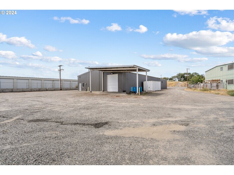 More Photos Of 1845 N 1st Pl, Hermiston Warehouse For Sale
