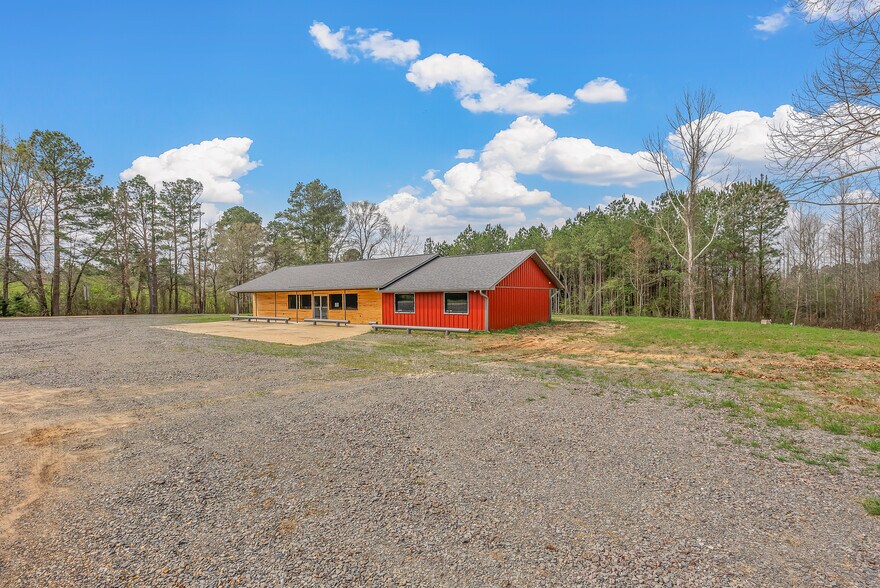 More Photos Of 14613 Hwy 2, Shongaloo Truck Stop For Sale