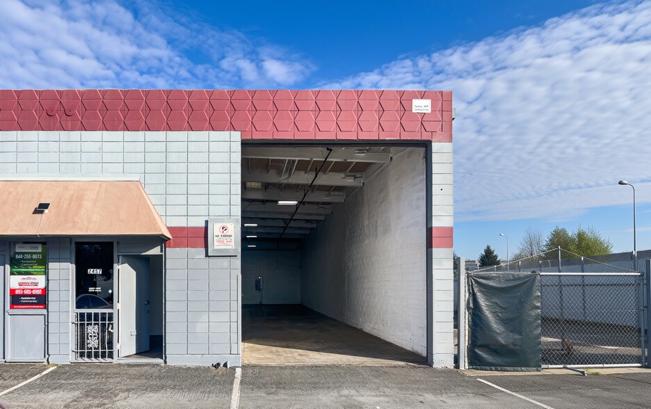 Primary Photo Of 2457-2499 American Ave, Hayward Warehouse For Lease