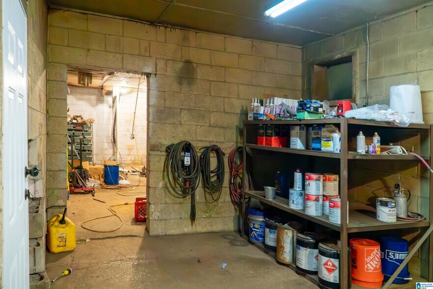 More Photos Of 765 Hart Cir, Warrior Industrial For Sale