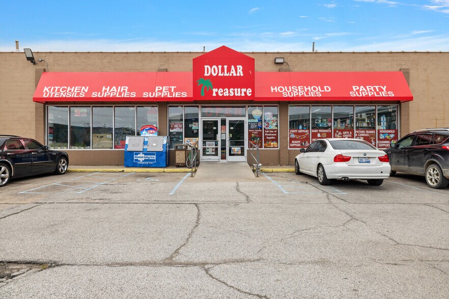 Primary Photo Of 2419 Lapeer Rd, Port Huron General Retail For Sale