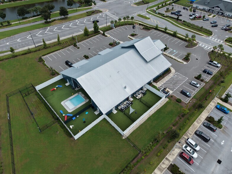 More Photos Of 16719 Balance Cv, Land O' Lakes Office For Sale