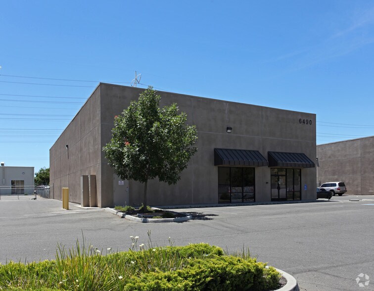 More Photos Of 6490 Florin Perkins Rd, Sacramento Warehouse For Lease