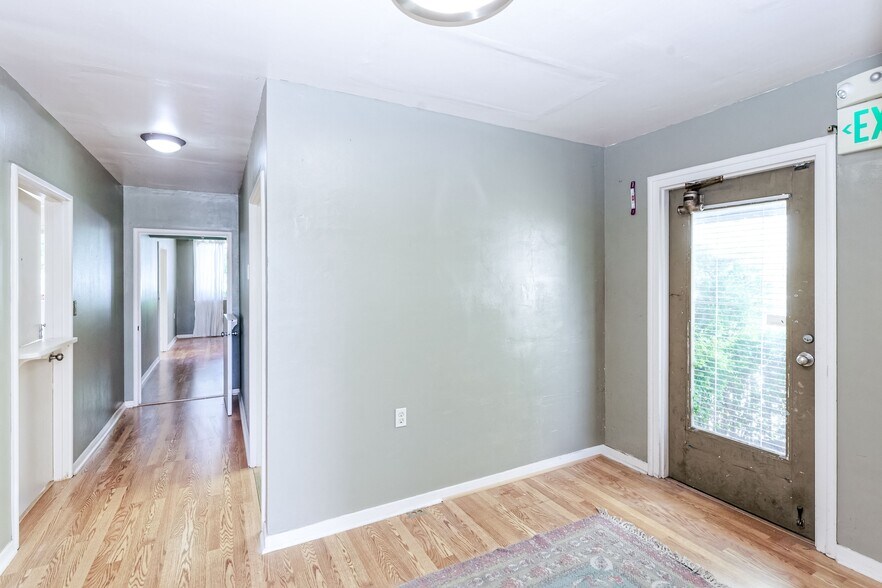 More Photos Of 2944 Webster St, Oakland Office For Sale