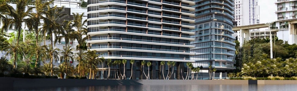 More Photos Of 115 SW 8th St, Miami Restaurant For Sale