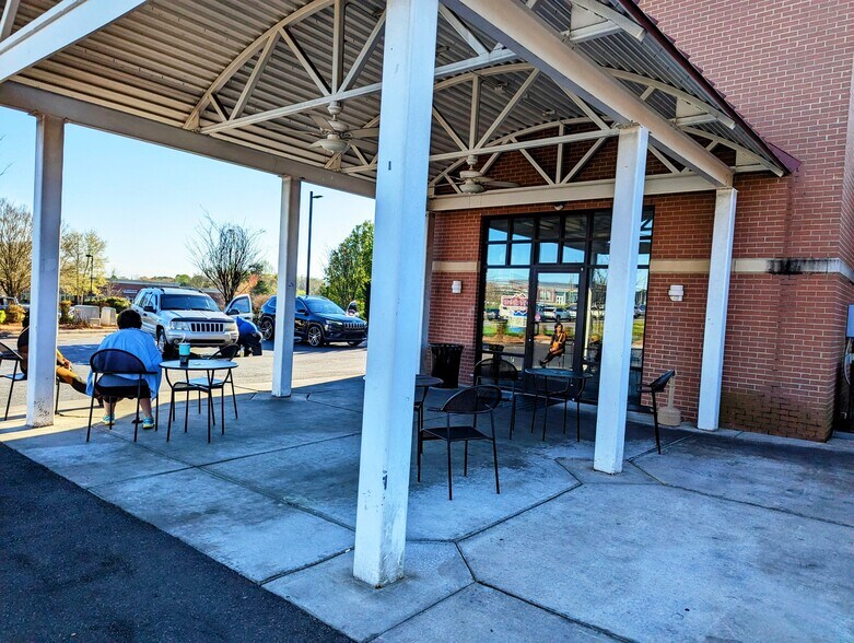 More Photos Of 120 Brawley School Rd, Mooresville Carwash For Sale