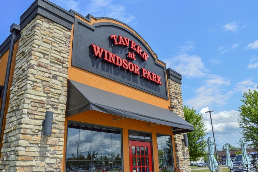 More Photos Of 8444 Transit Rd, Buffalo Restaurant For Lease