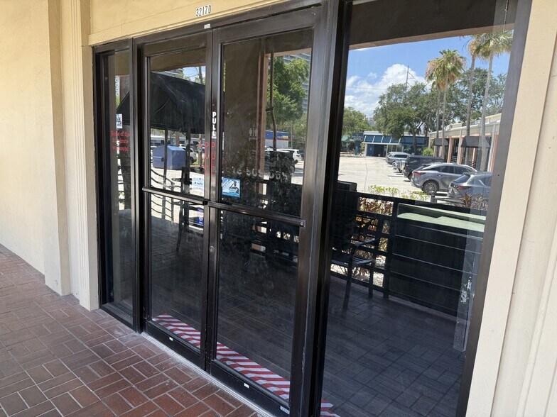 More Photos Of 3215-3217 S Macdill, Tampa Unknown For Lease