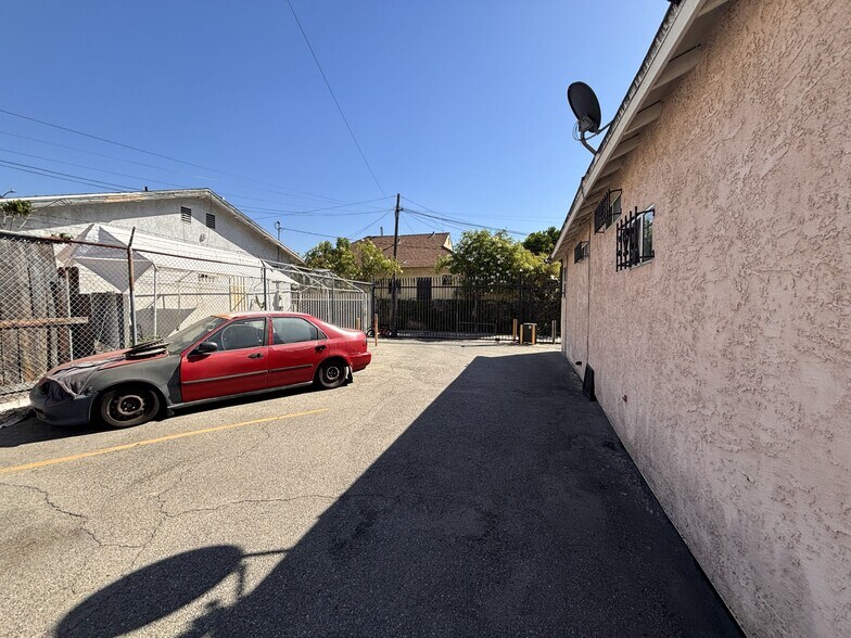 More Photos Of 4106 S San Pedro St, Los Angeles Apartments For Sale
