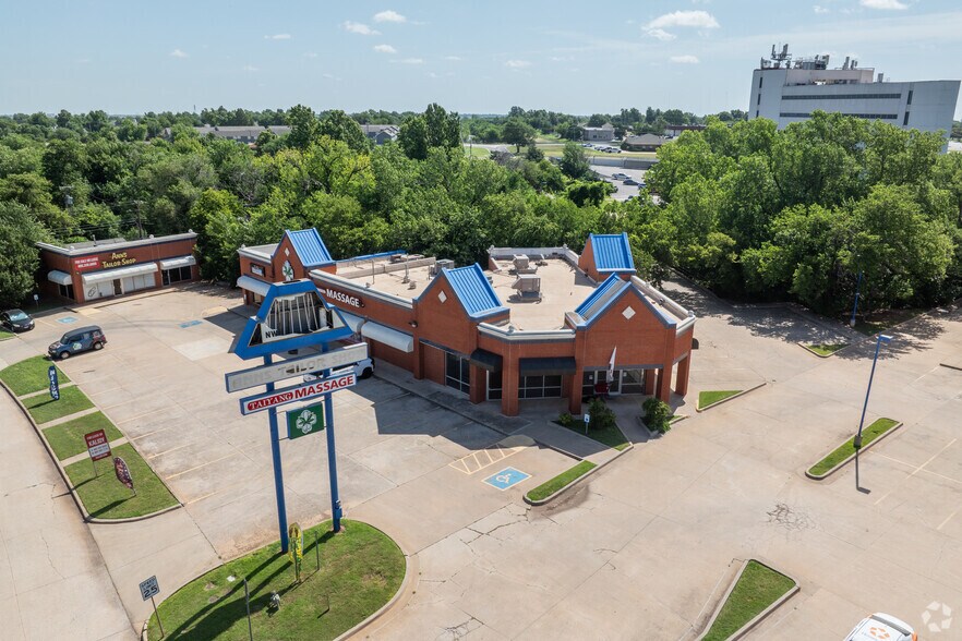 More Photos Of 5959 NW Expressway St, Oklahoma City Freestanding For Lease
