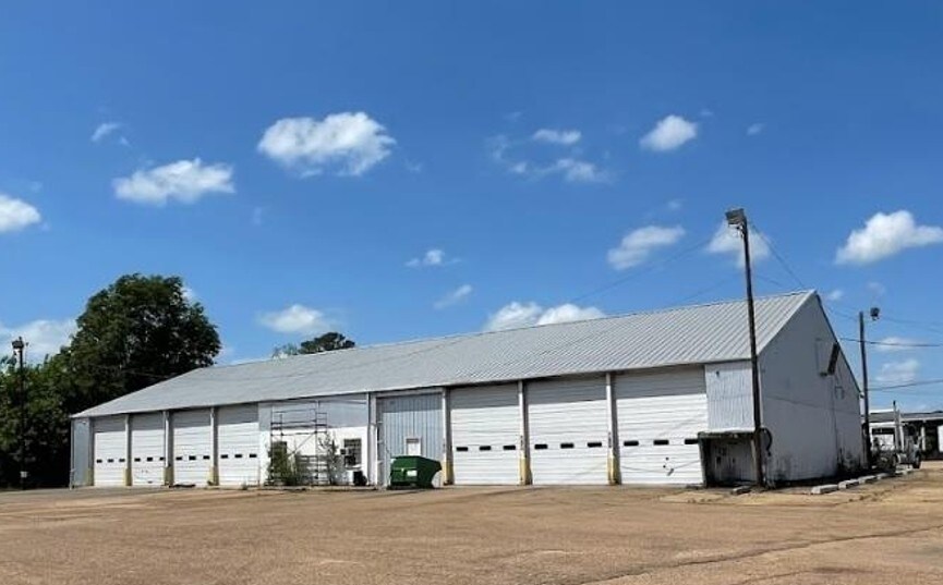 More Photos Of 1651 Kerr Dr, Jackson Unknown For Lease
