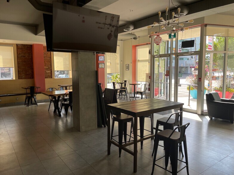 More Photos Of 62-68 King St W, Oshawa Storefront Retail Residential For Lease