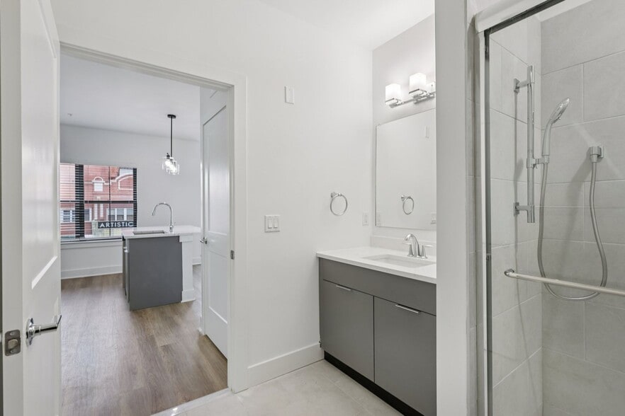 More Photos Of 10 W Westfield Ave W, Roselle Park Apartments For Lease