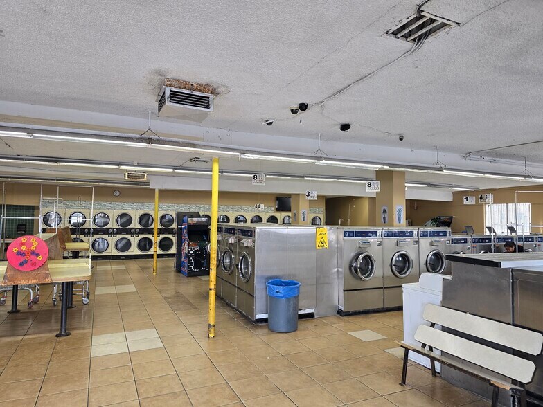 More Photos Of 9018-9022 Avalon Blvd, Los Angeles Storefront Retail Office For Sale