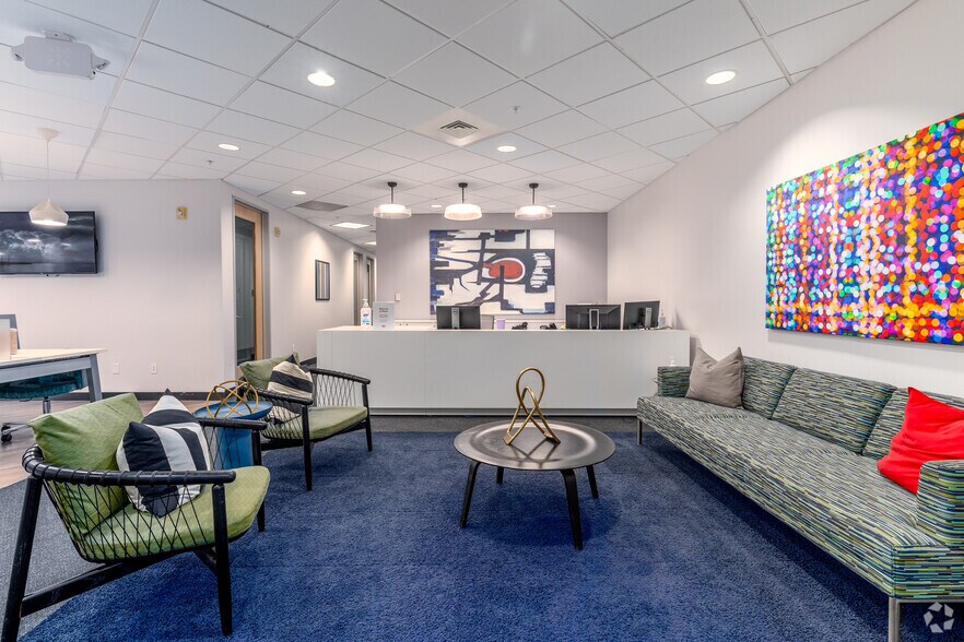 More Photos Of 2015 Ayrsley Town Blvd, Charlotte Office For Lease