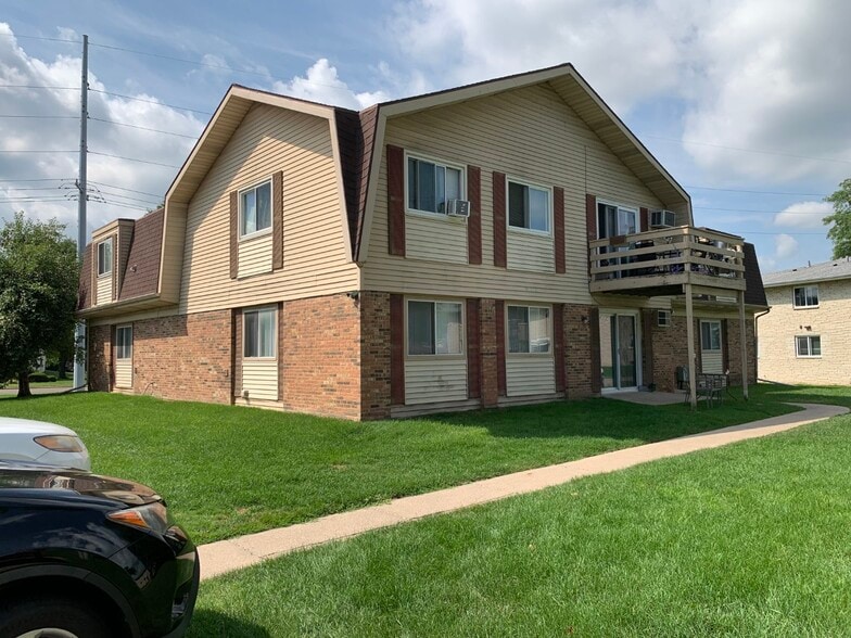 More Photos Of 7418 Century Ave, Middleton Multifamily For Sale