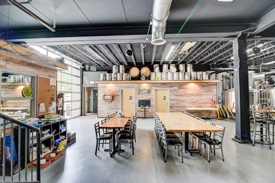 More Photos Of 1234 W Cerro Gordo St, Decatur Restaurant For Sale