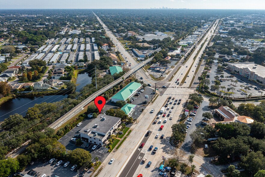 More Photos Of 3831 Tyrone Blvd N, Saint Petersburg Office For Lease